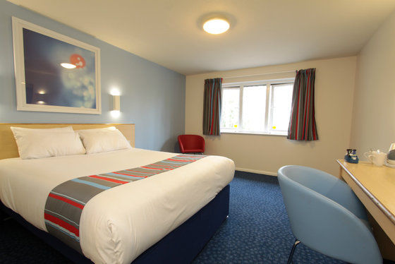 Travelodge Cheltenham Room photo